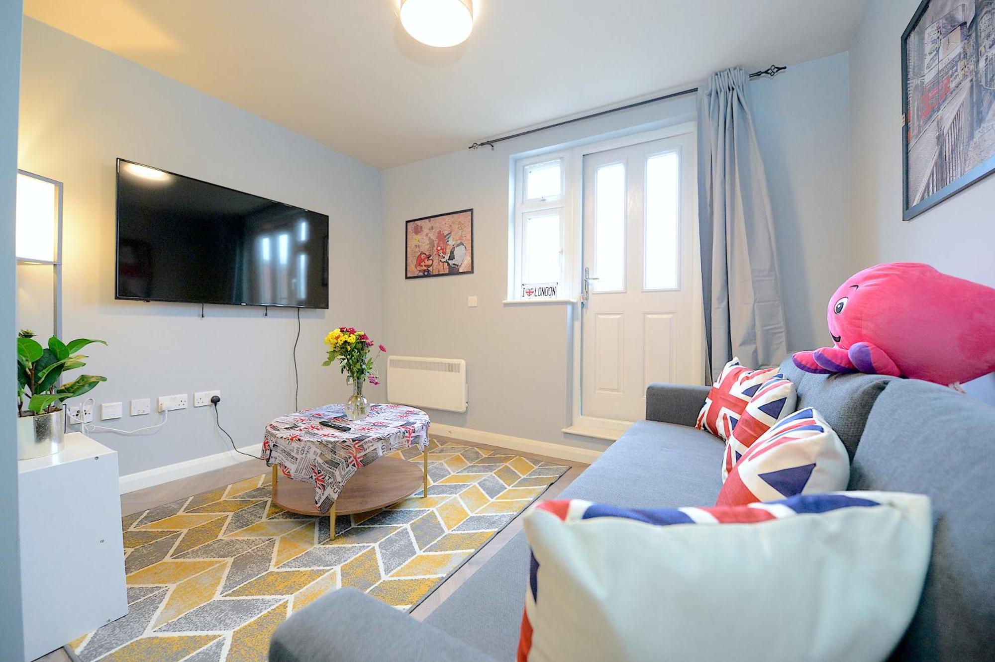 ロンドン2 Bed Terraced Flat Piccadilly Lineアパートメント エクステリア 写真