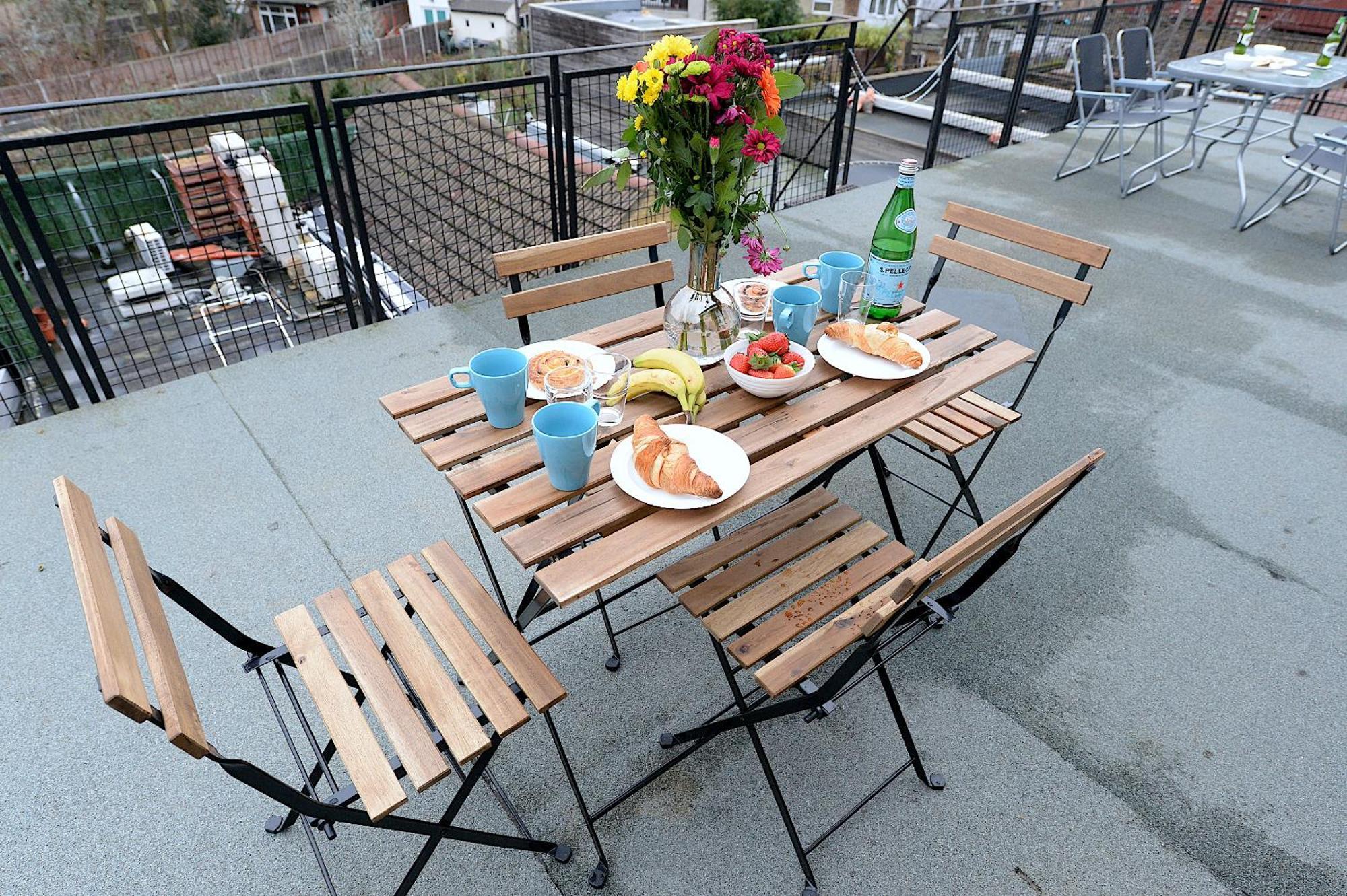 ロンドン2 Bed Terraced Flat Piccadilly Lineアパートメント エクステリア 写真
